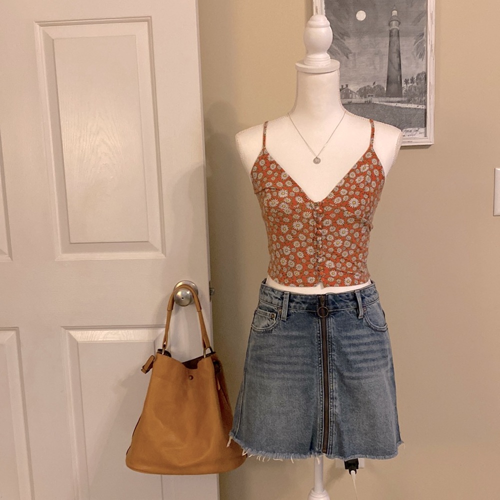 Forever 21 Floral Crop Top. Size S. Gently Loved.🥰